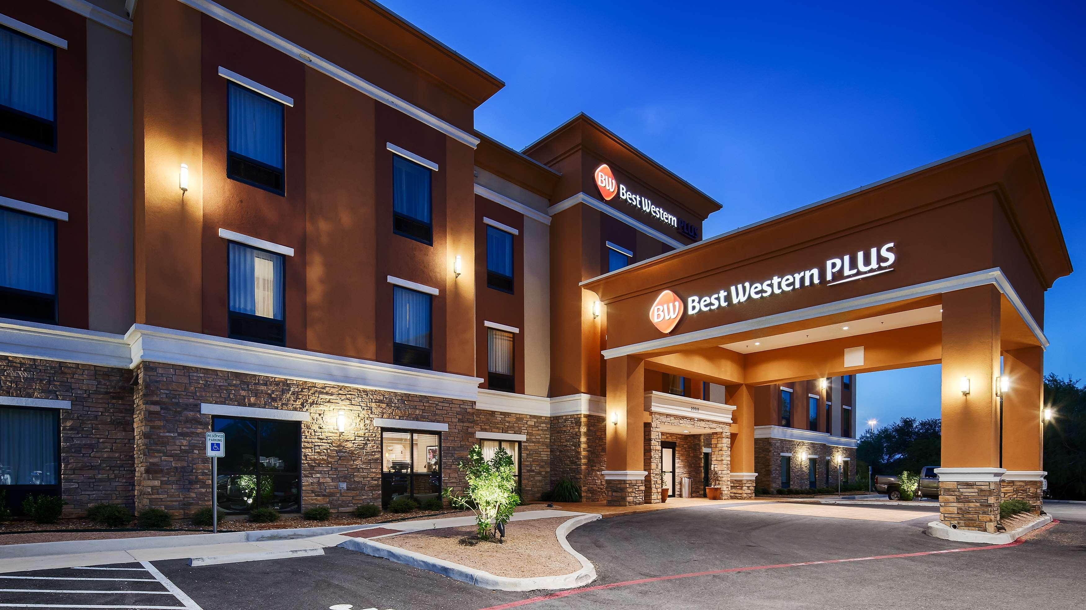 Best Western Plus Elmendorf Hotel San Antonio Hotel Exteriér fotografie