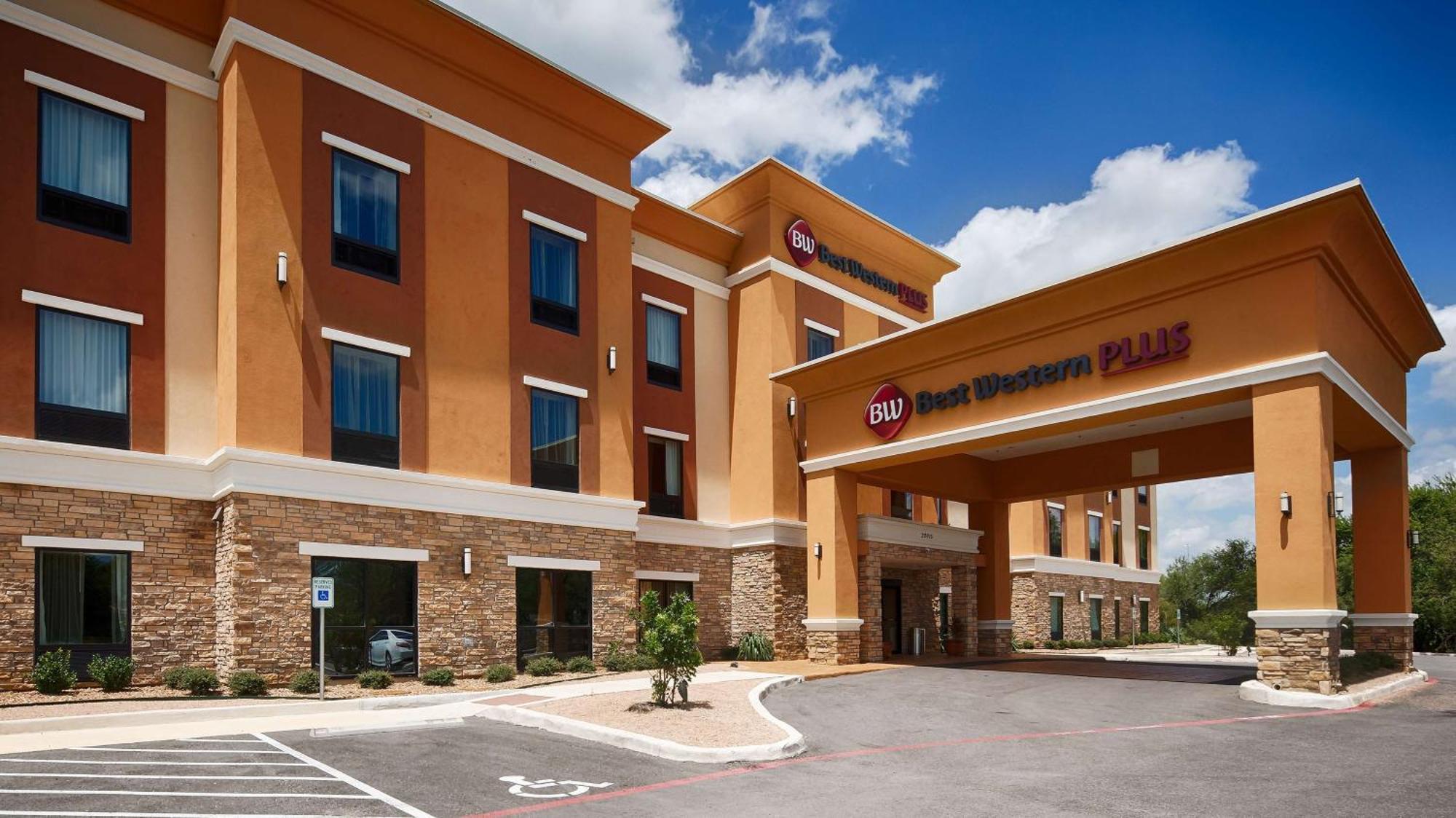 Best Western Plus Elmendorf Hotel San Antonio Hotel Exteriér fotografie